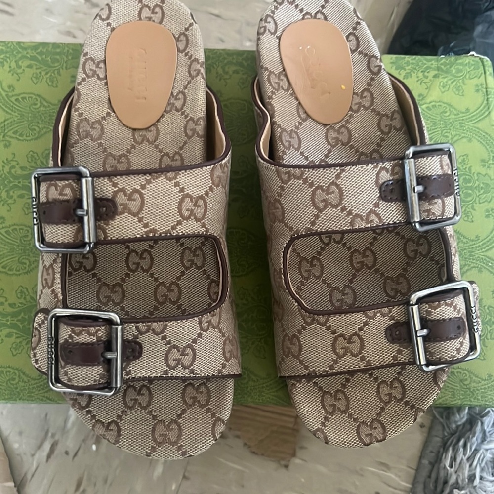 Gucci slides